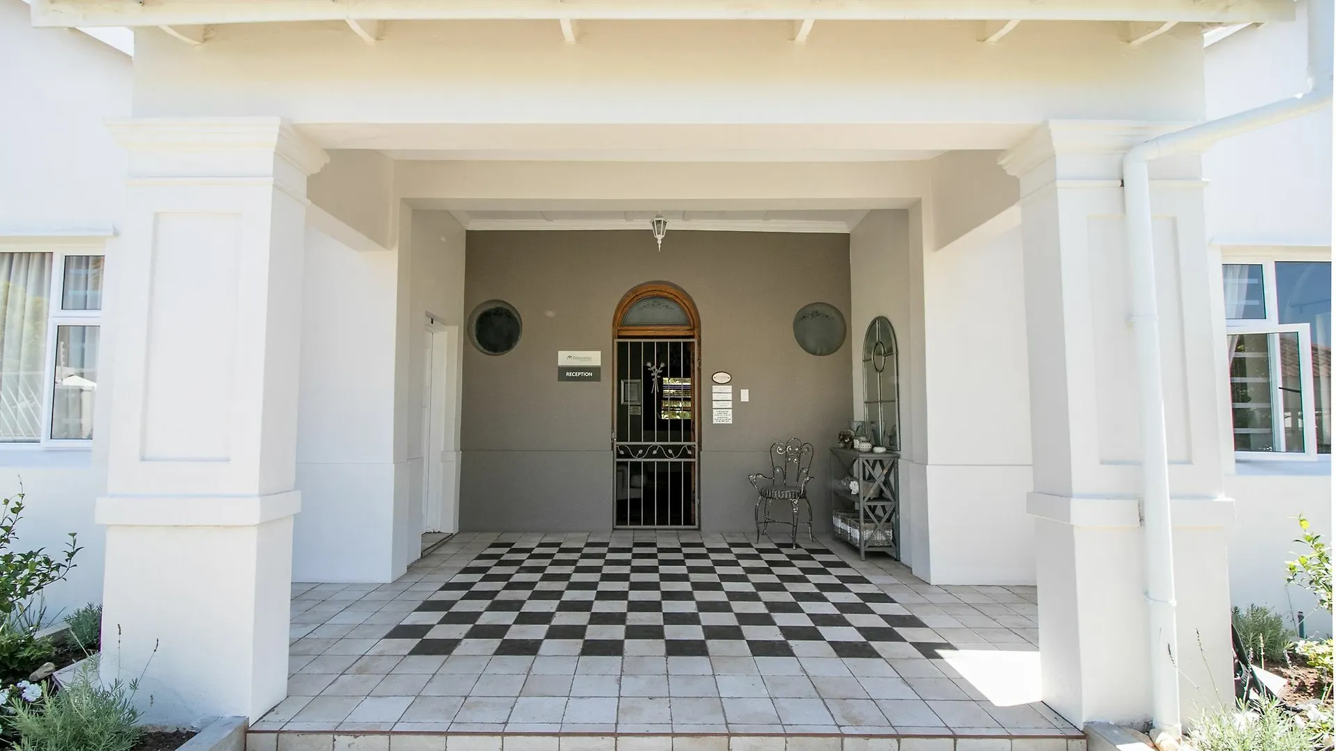 First Avenue Guesthouse Port Elizabeth Gasthof
